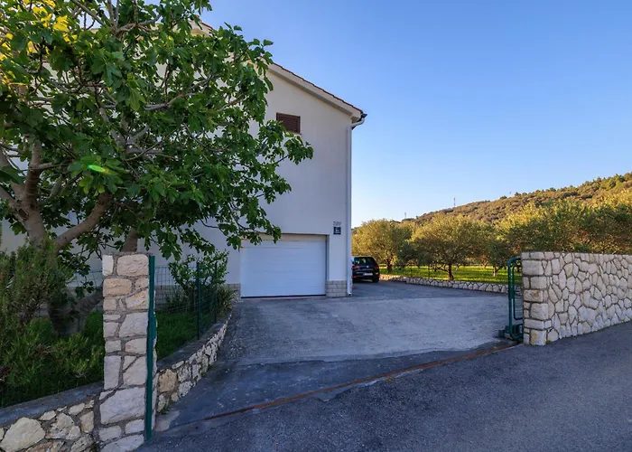 Biserka アパート *