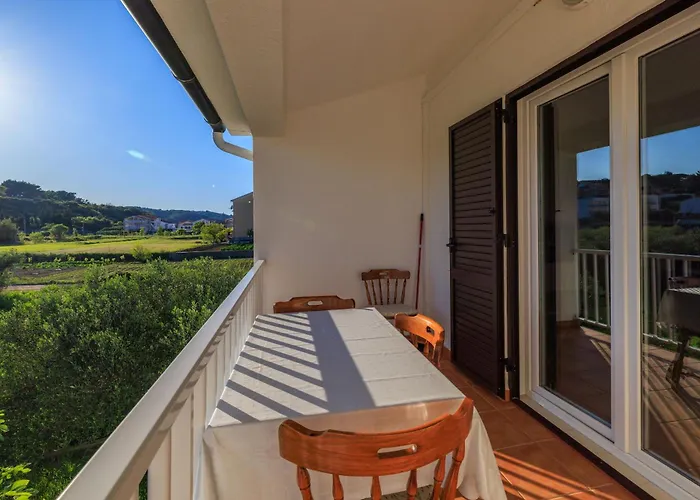 アパート Biserka Palit