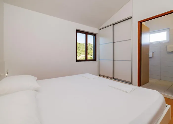 Biserka アパート Palit