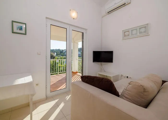 Biserka アパート *